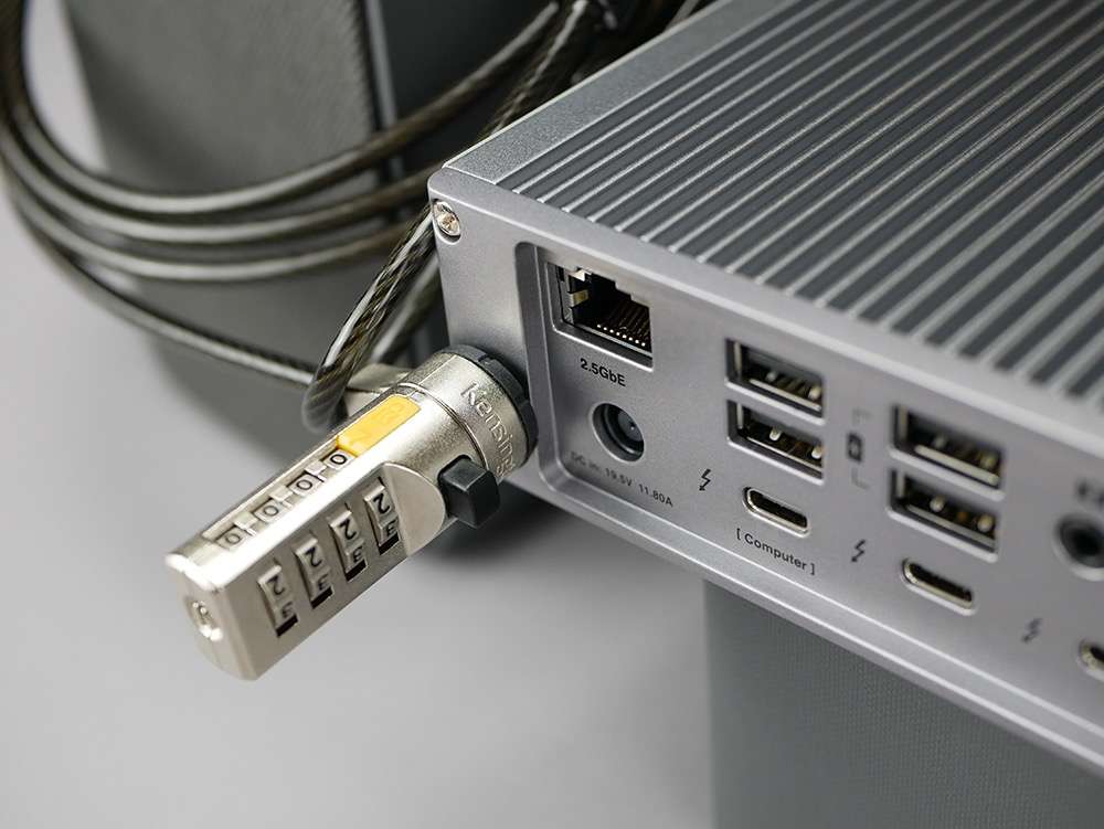 CalDigit TS4 Thunderbolt 4 Dock (18 Port) | Thunderbolt-USB Docks 